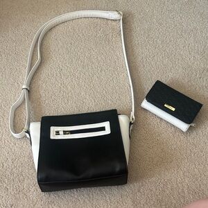 TRAVELSMITH‎ | RFID Safe black and white crossbody purse and wallet